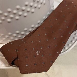 Dior Elegant Brown Tie with Subtle Dots
